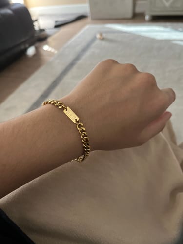 Customer photo review of CUBAN BRACELET (GOLD)