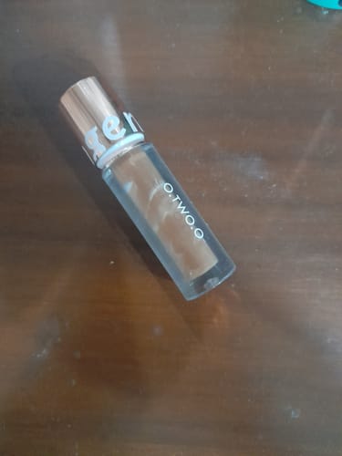 Customer photo review of O.TWO.O ULTRA STAY LOLEPOP LIPSTICK
