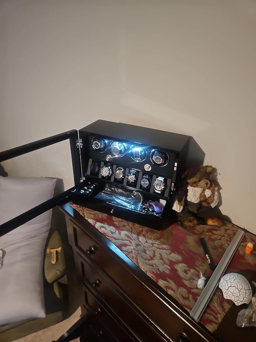 Customer photo review of Classic&Modern Watch Winder with Storage Organizer Case Quiet Mabuchi Motor