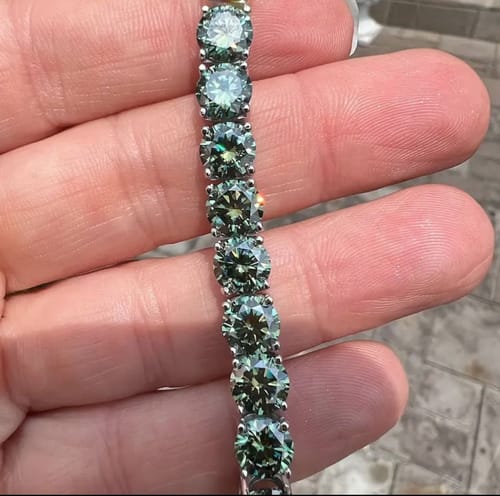 Customer photo review of Emer Green Moissanite Tennis Bracelet