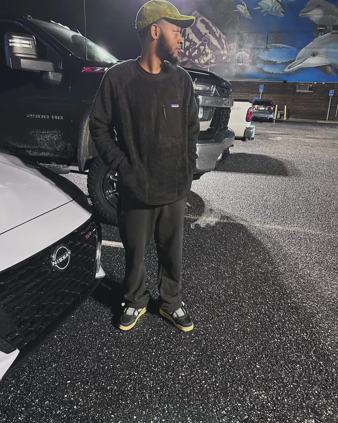 Customer photo review of 17.6 oz Heavyweight Terry Sweatpants - Black