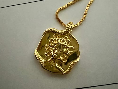 Customer photo review of Medusa Necklace (Gold)