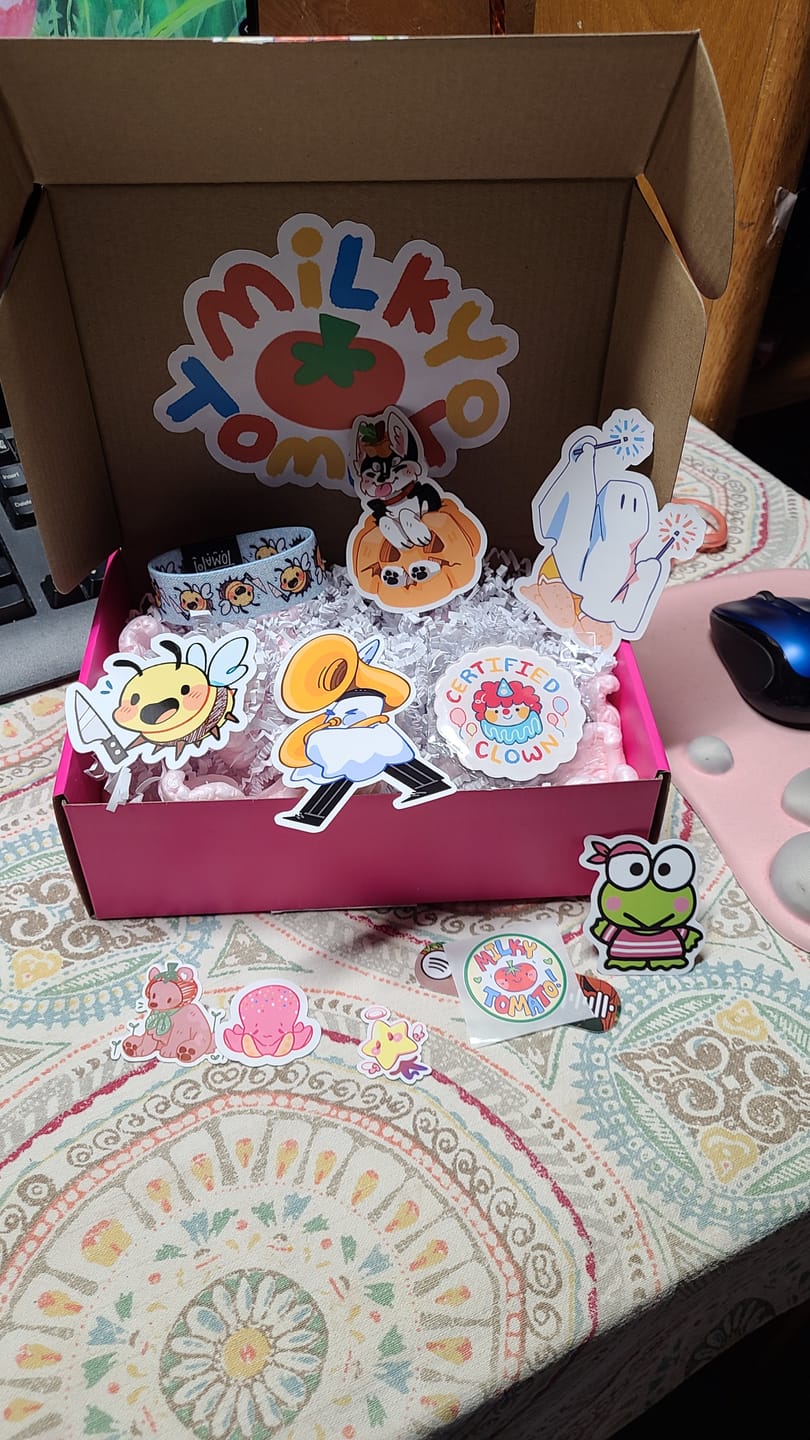Customer photo review of Cute Mystery Gift Box