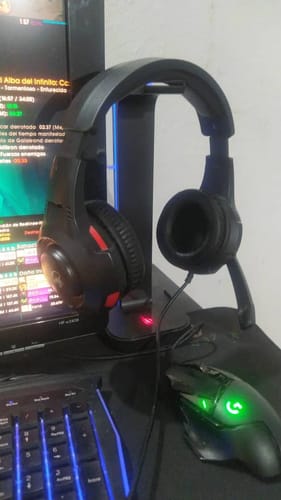Customer photo review of Audifono Genius Gaming HS-G600V funcion de vibracion para juegos USB, 2 conectores de 3.5mm, Microfono , Color Negro