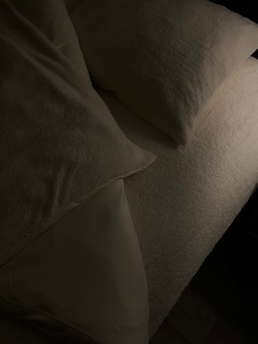 Customer photo review of Dekbedovertrek set Teddy Cappuccino White