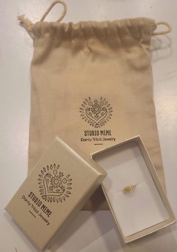 Customer photo review of נזם חישוק פלורה זהב 14 קראט