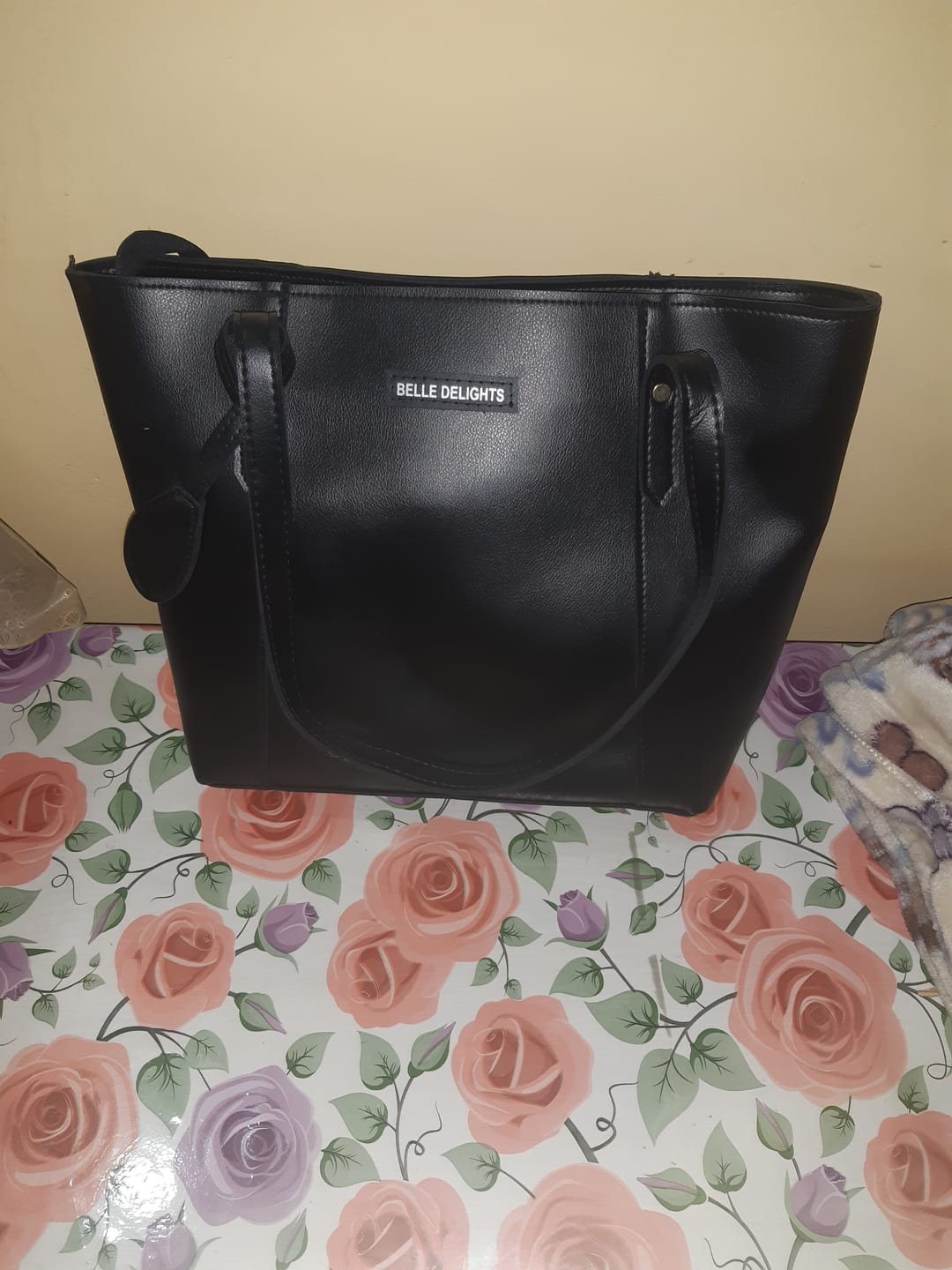 Customer photo review of Black Belle The Tote Bag