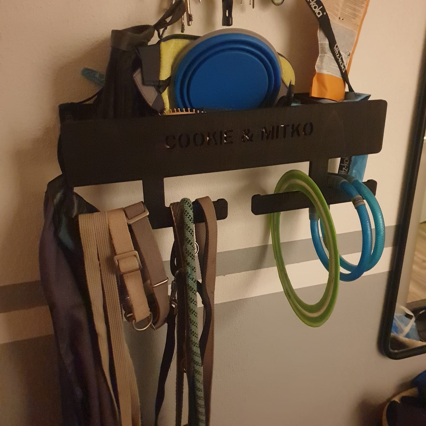 Customer photo review of PERSONALISIERUNG: Hundegarderobe XL