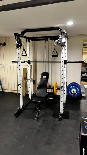Customer photo review of MAJOR All-in-One Home Gym Power Rack Package PLM03