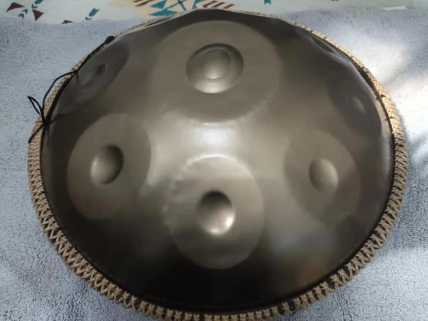 Customer photo review of Cosmos Handpan - Pure Golden 9/10/12 Notes D Minor Tambourine - Gift Set