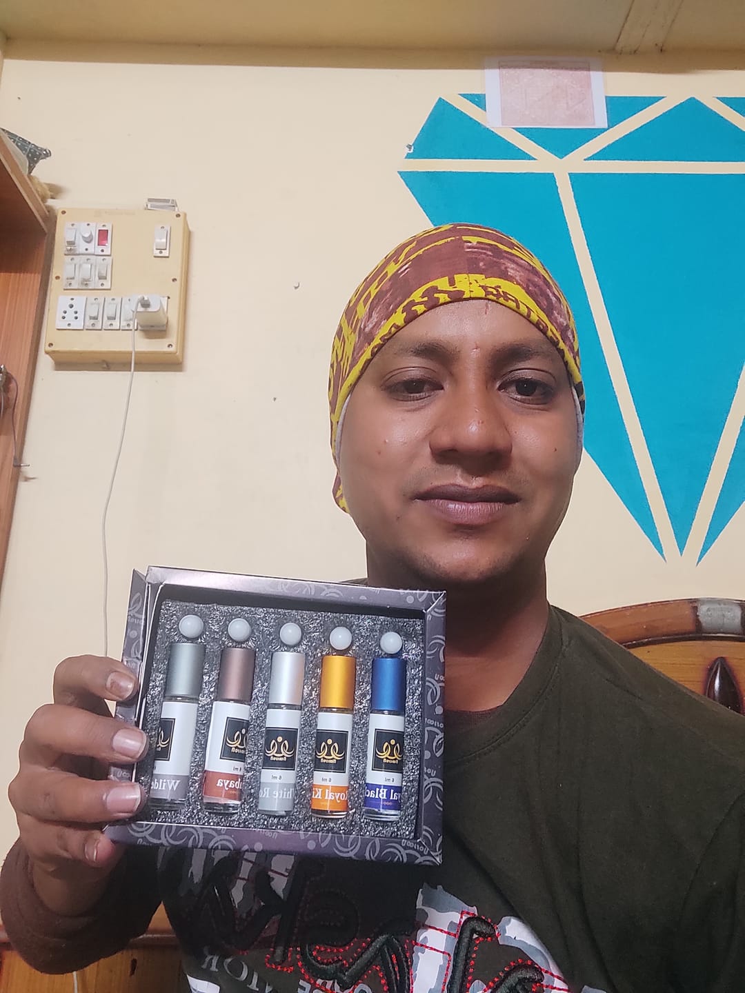 Customer photo review of Royal Combo (05 x 06Ml : Pack of 05)