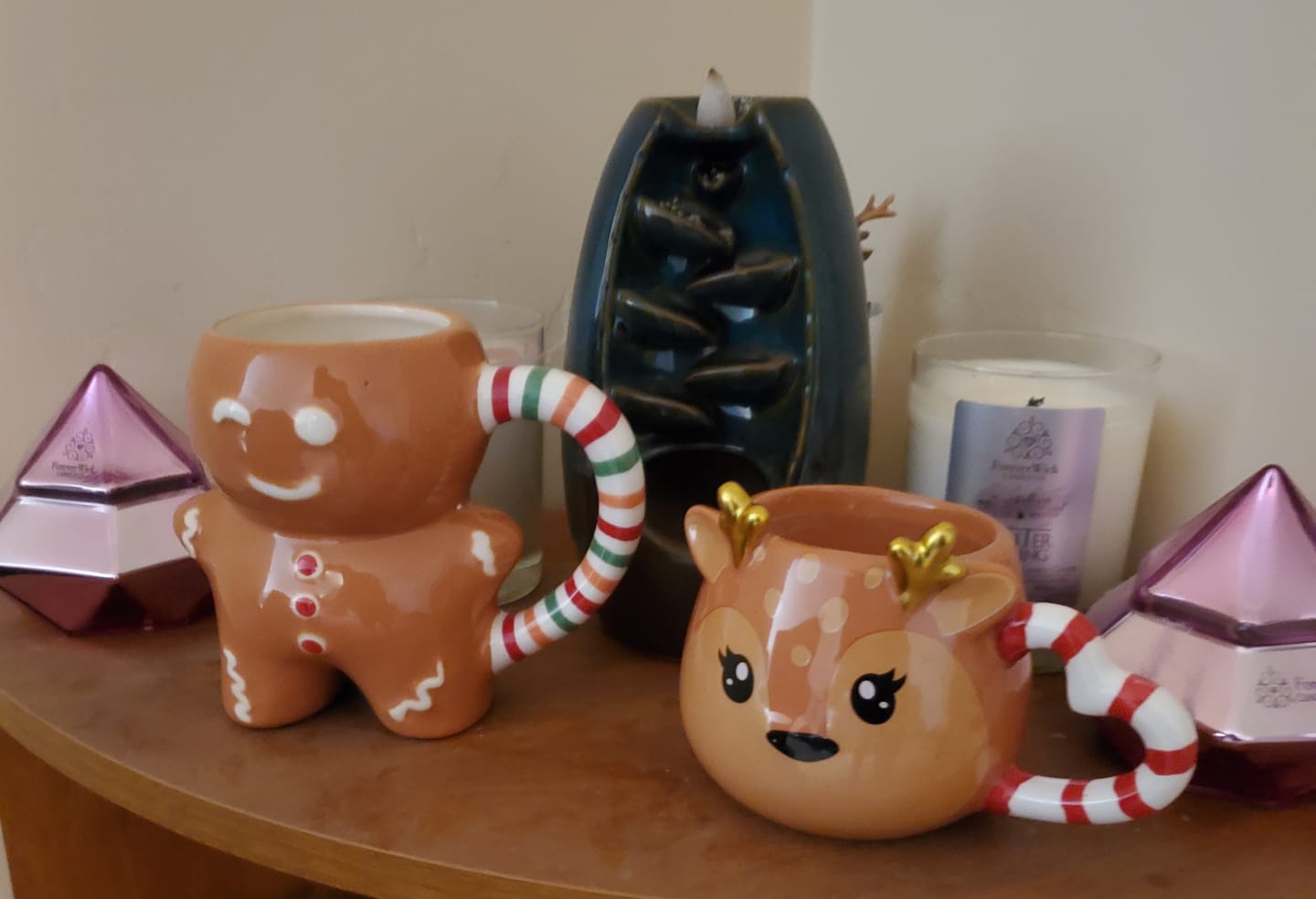 Customer photo review of Reindeer Kisses MugLight Diamond Candle