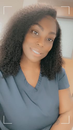 Customer photo review of Luvwin Full Density Kinky Curly Glueless Pre Cut 13x4 Frontal HD Lace Wig Ready To Go 100% Human Hair