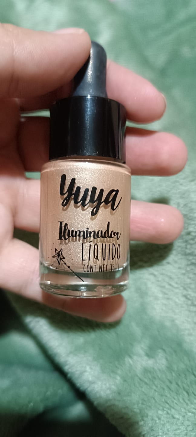 Customer photo review of Iluminador líquido "Atardecer"