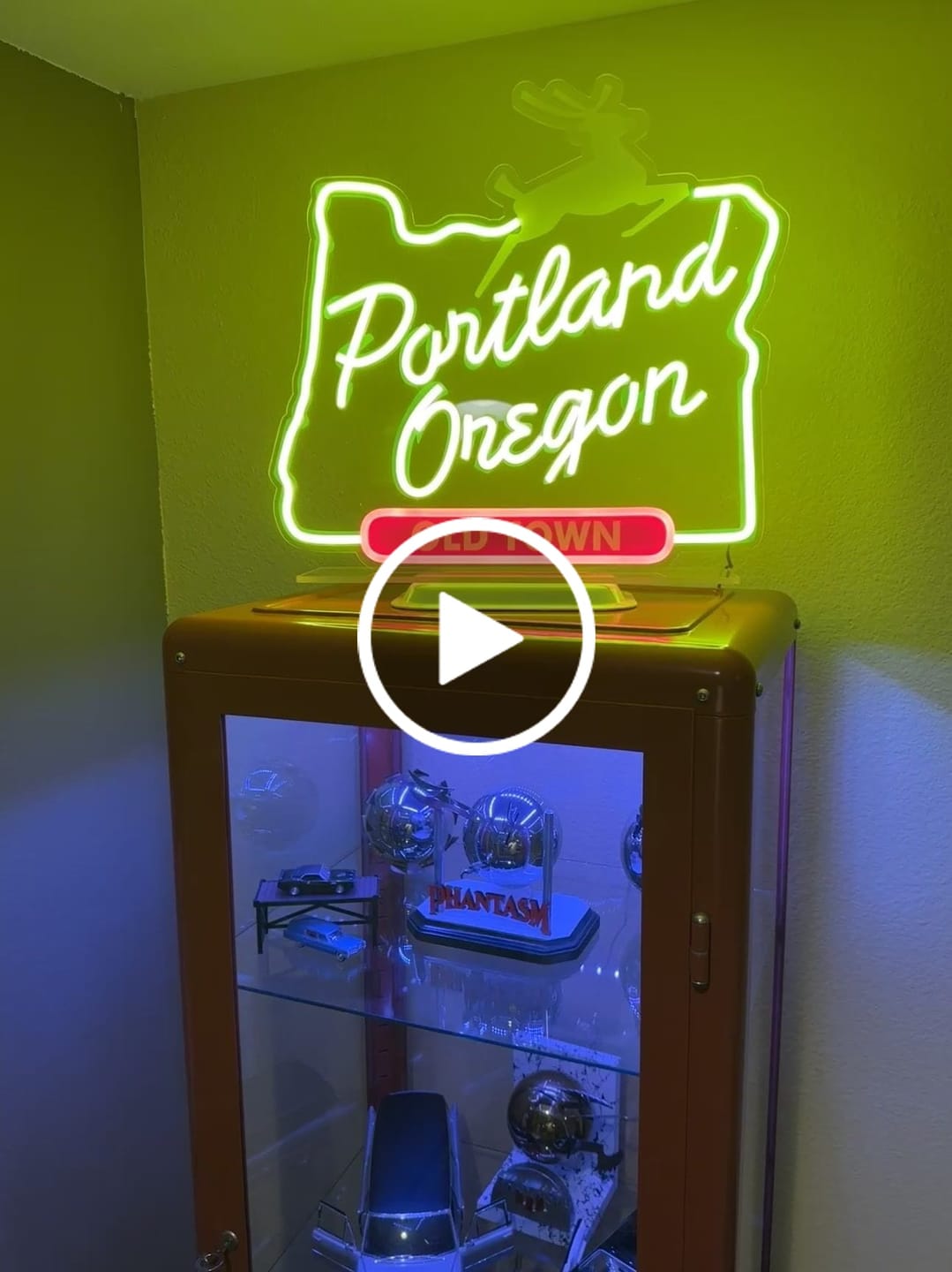 Customer video review of LED Portland Sign