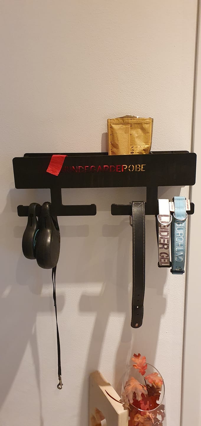 Customer photo review of PERSONALISIERUNG: Hundegarderobe XL