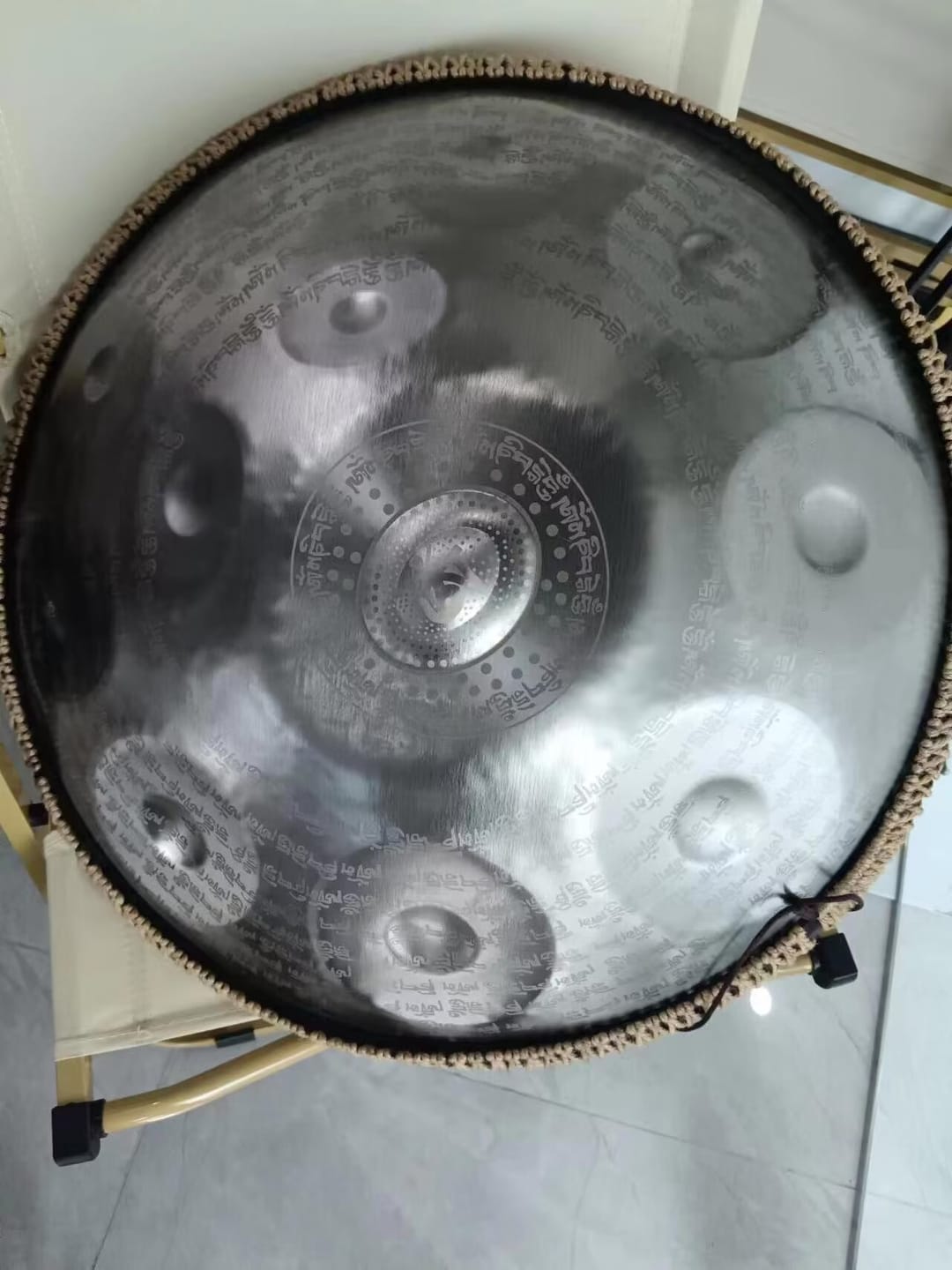 Customer photo review of Cosmos Handpan - Tantra Tibetan Series 9/10/12 Notes Tambourine - Gift Set