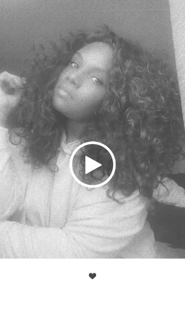 Customer video review of VOLUME SPRAY 250ML