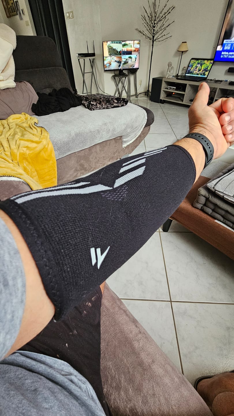 Customer photo review of Maintiens de Compression pour Coudes