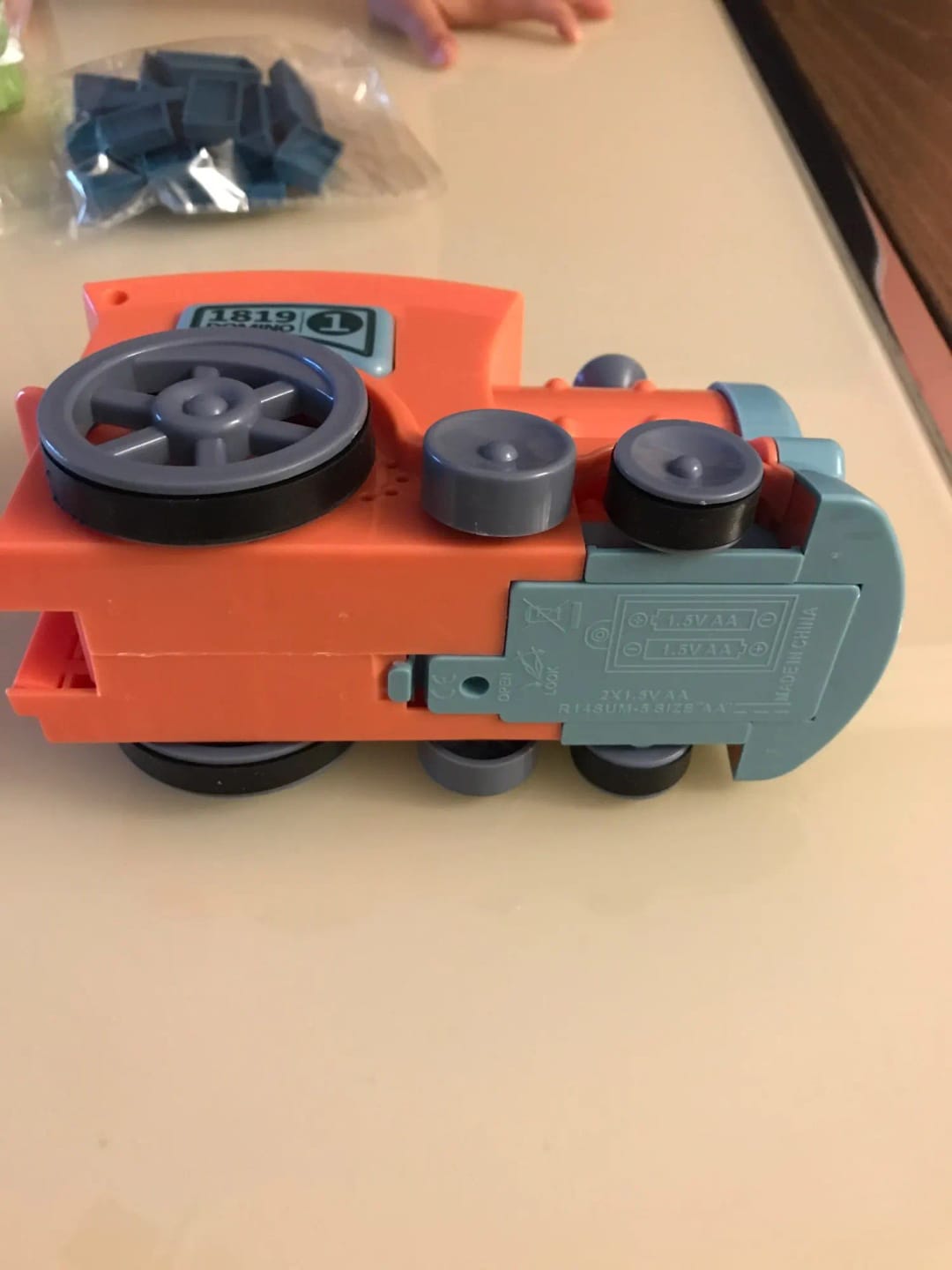 Customer photo review of Train électrique Domino éducative (+ Dominos offerts)
