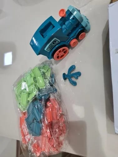 Customer photo review of Train électrique Domino éducative (+ Dominos offerts)
