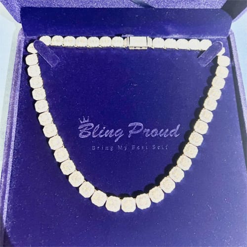 Customer photo review of VVS1 Moissanite Diamond S925 Cluster Tennis Chain - 10mm