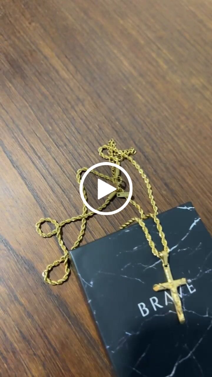 Customer video review of Collar Hombre BRAVE Jesucristo
