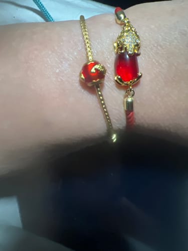 Customer photo review of FREE Today: Love Focus Tibetan 18K Gold Om Mani Padme Hum Lucky Koi Fish Fu Character Ingot Copper Coin Bracelet