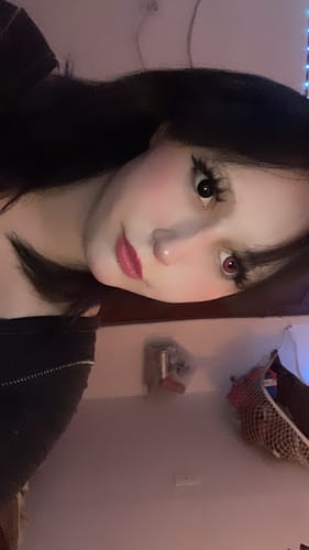 Customer photo review of Linn’s doll contacts for fans Set (2 pairs)
