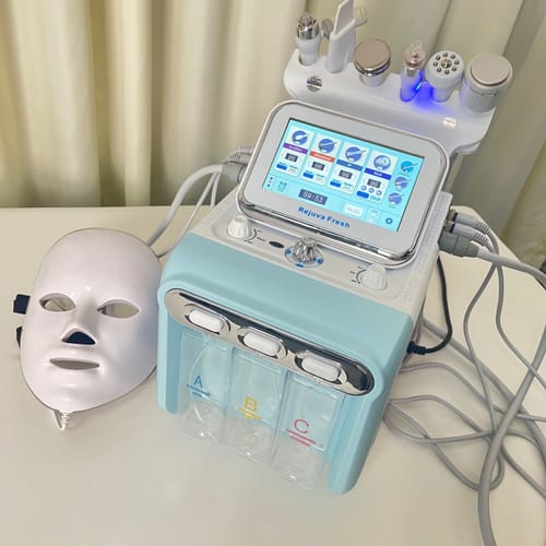 Customer photo review of 3rd Gen 7 in 1 Professional Hydro Dermabrasion Machine