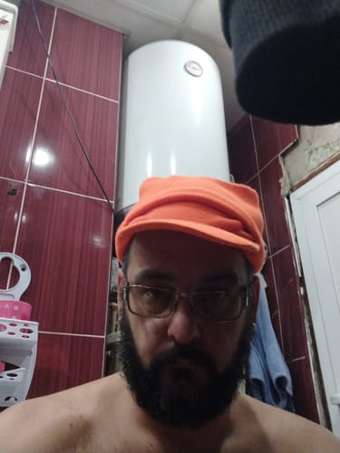 Customer photo review of ПЛЕТЕНА ШАПКА С КОЗИРКА