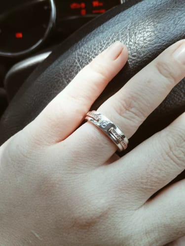 Customer photo review of ANILLO 2 TONOS PAVE SIGNATURE PANDORA