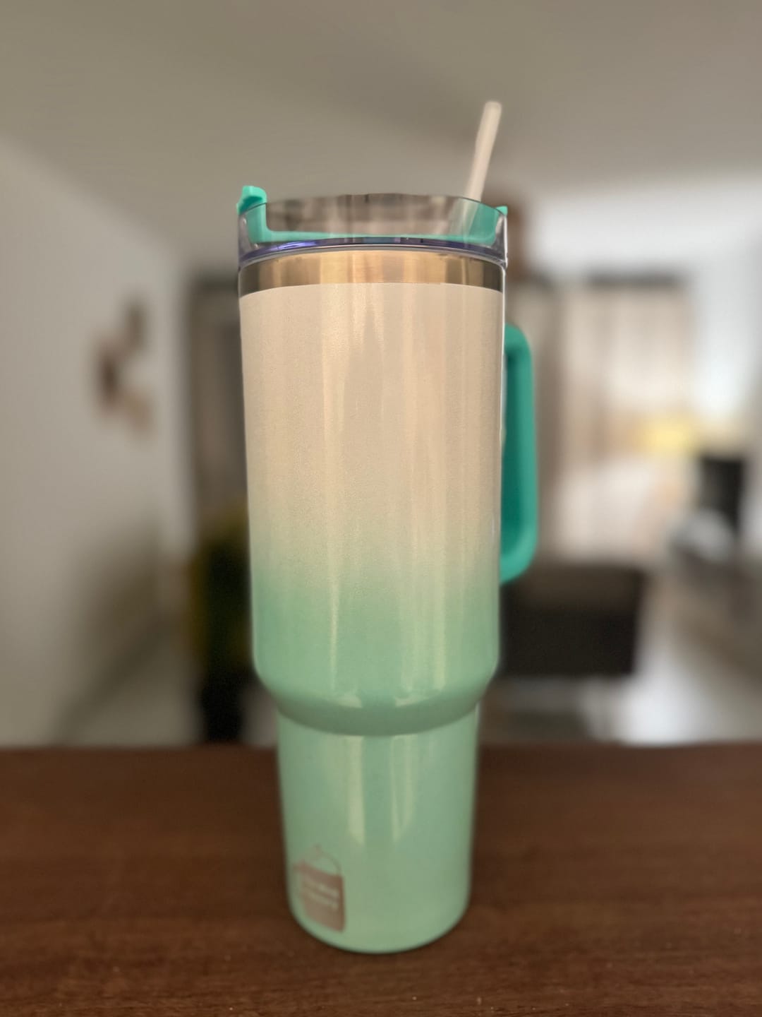 Customer photo review of Shiny Bottle - Gobelet isotherme et étanche.