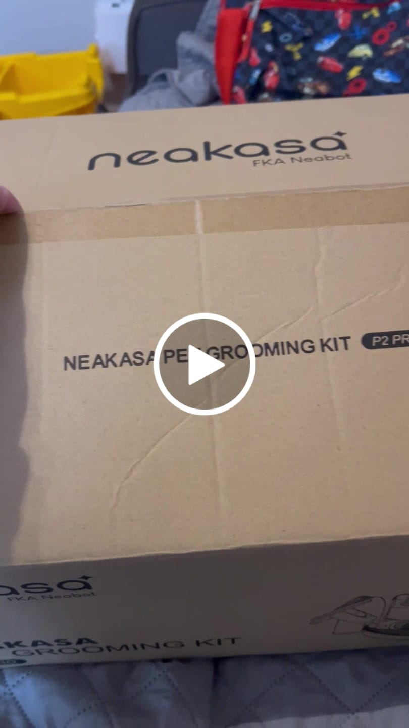 Customer video review of Neakasa P2 Pro Dog Cat Grooming Kit with Vacuum