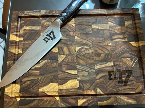 Reseña con foto de un cliente sobre Tabla Elegance