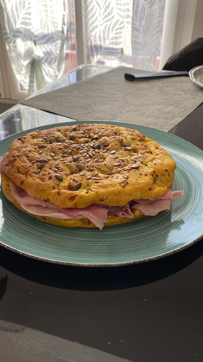 Customer photo review of Focaccia alla Curcuma con Semi Misti