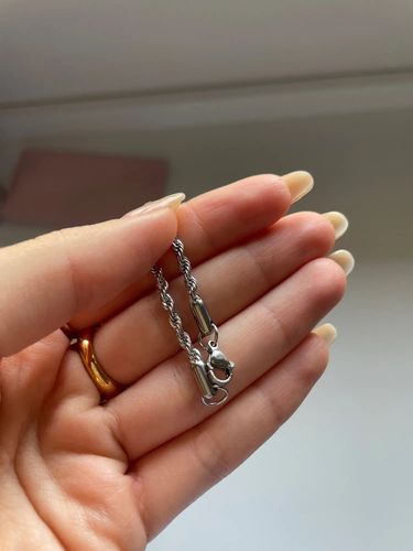 Customer photo review of OG Singapore Chain