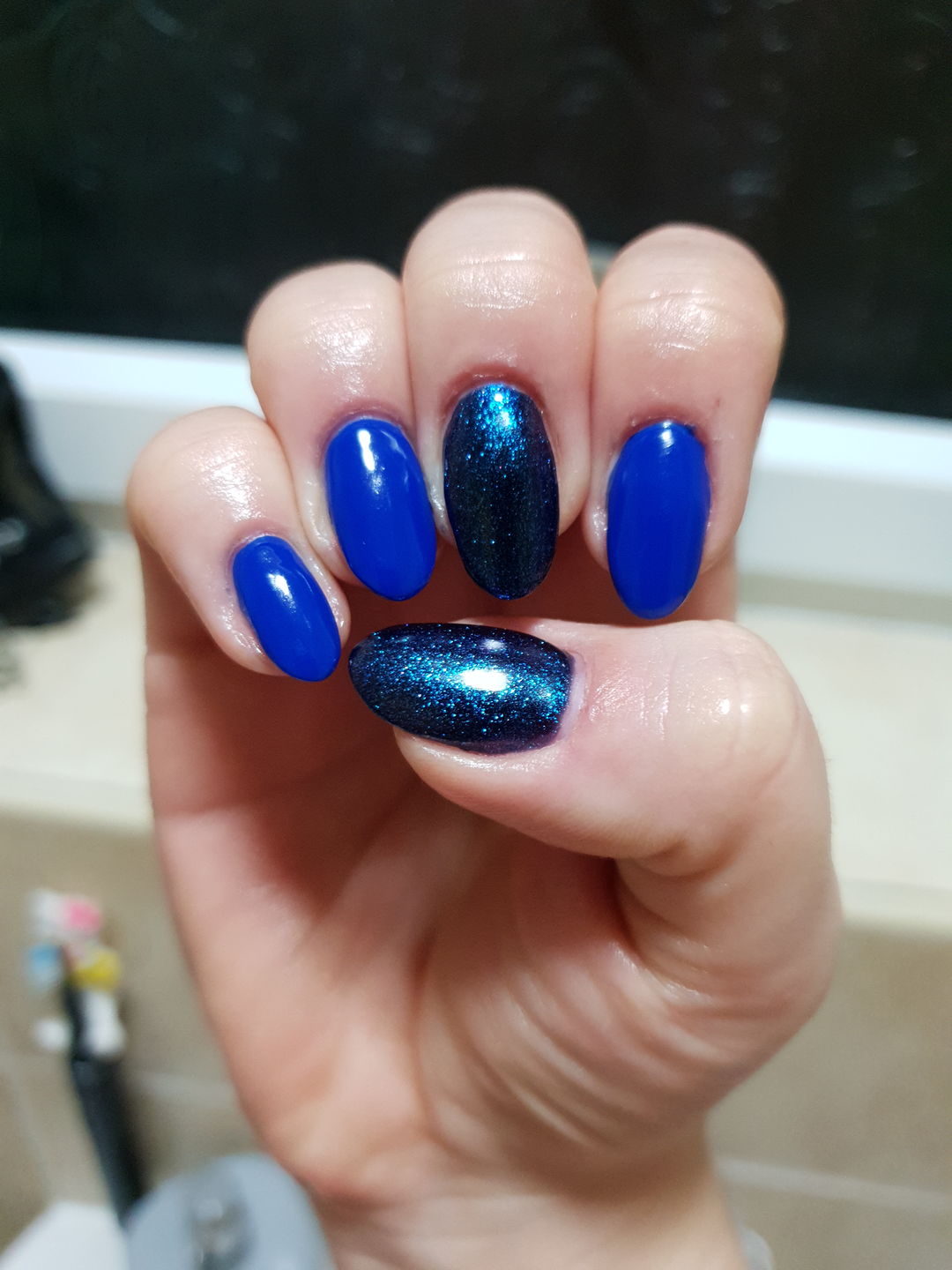 Customer photo review of Semilac 422 Deep Forest Green UV Gel Polish 7ml