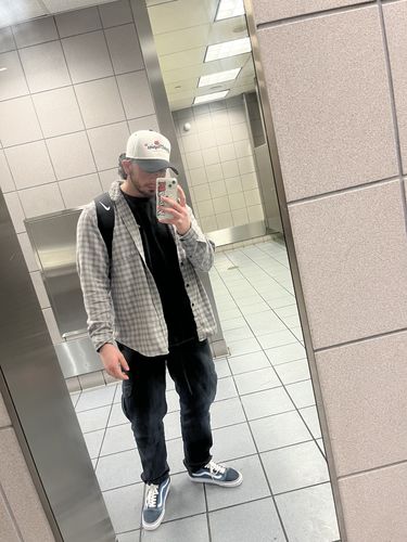 Customer photo review of ORIGINS Premium Strapback (Ivory/Black)