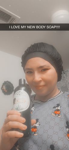 Customer photo review of Cocoa Body Wash