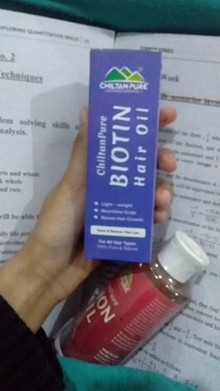 Customer photo review of Biotin Hair Oil – Boosts Hair Growth, Deep Hair Treatment, Anti-Dandruff, Makes Hair Smooth & Shiny,, Doctor's 👨‍⚕️ Recommended