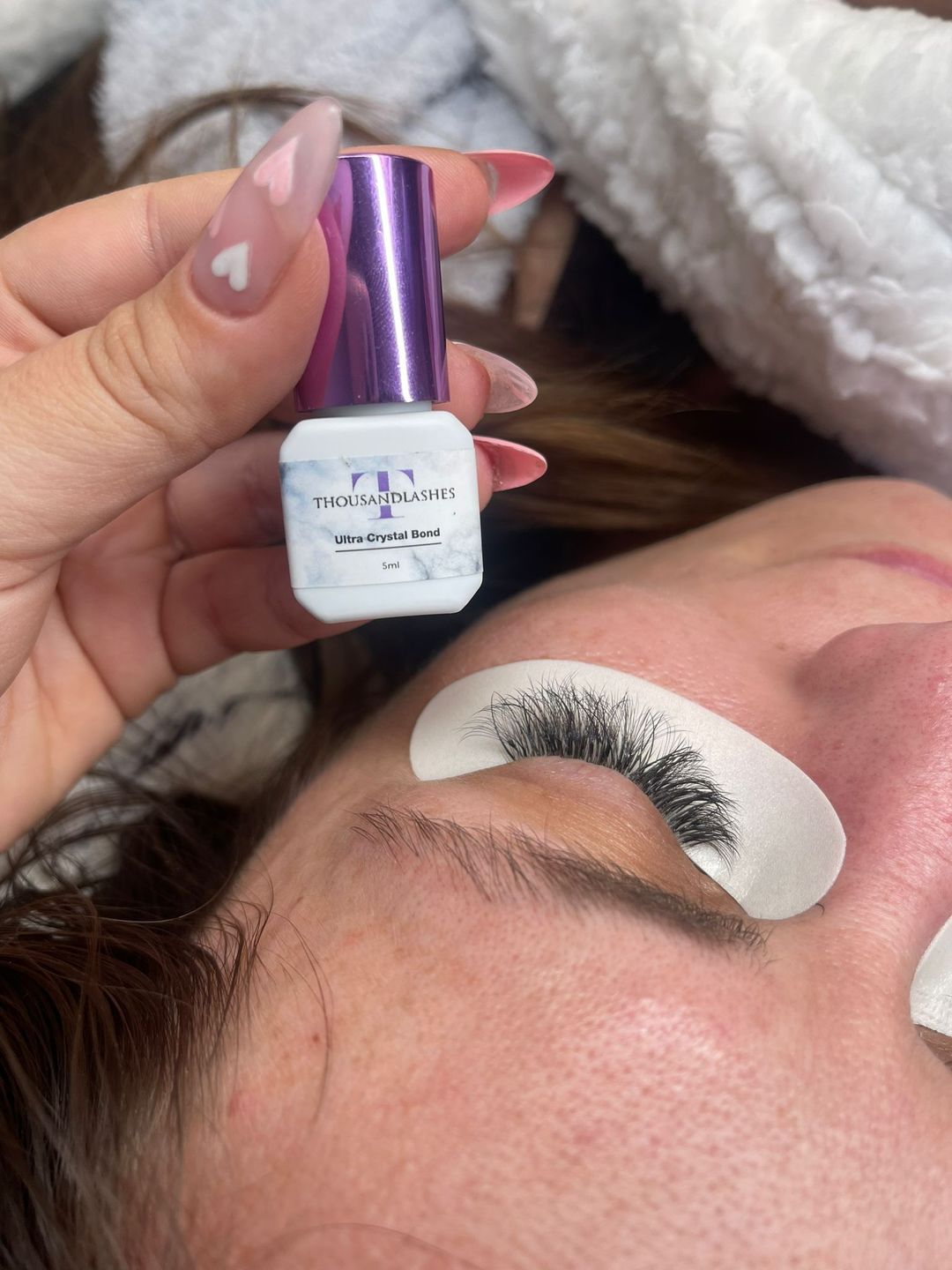 Customer photo review of EYELASH EXTENSION GLUE: THOUSANDLASHES’ ULTRA CRYSTAL BOND