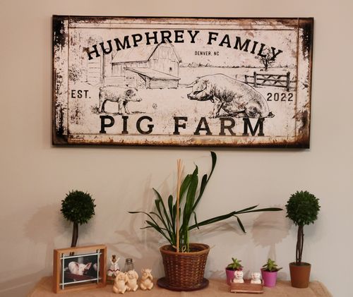 Customer photo review of Mom and Baby Farmhouse Pig Wall Decor