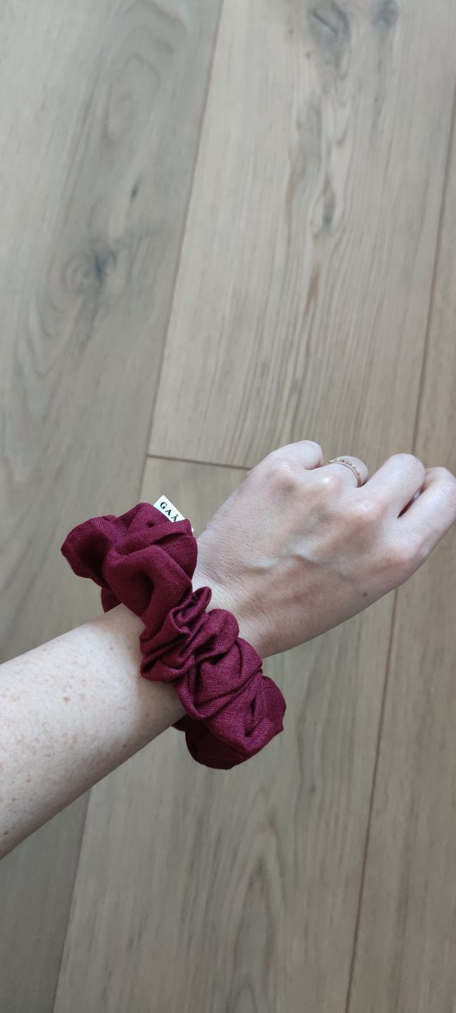 Customer photo review of Zoe Silk Scrunchie