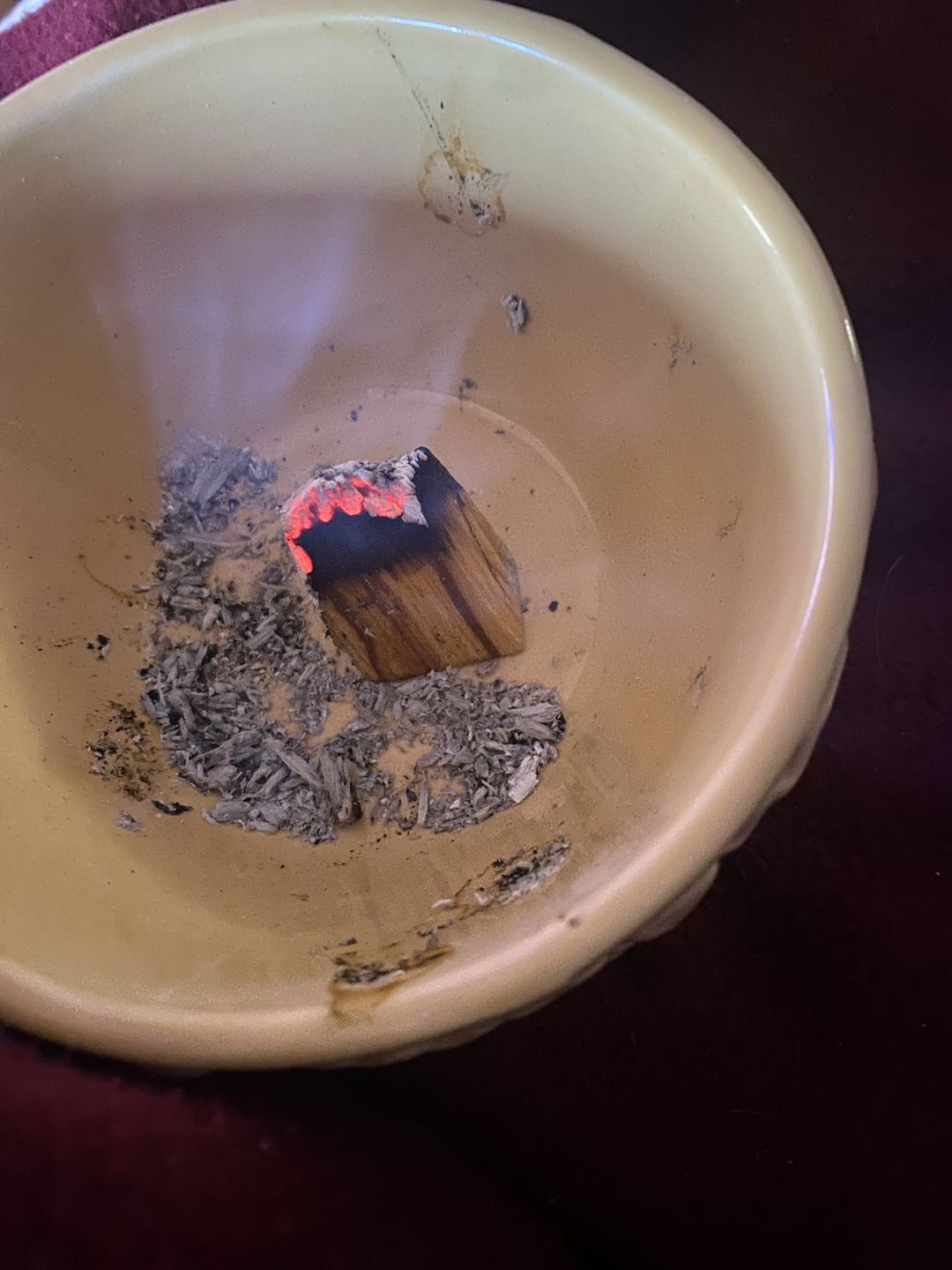 Customer photo review of Palo Santo Wood Sticks Set