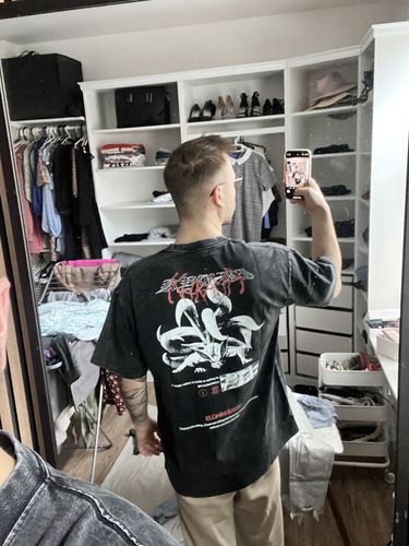Customer photo review of Kurama - Vintage Graphic Tee
