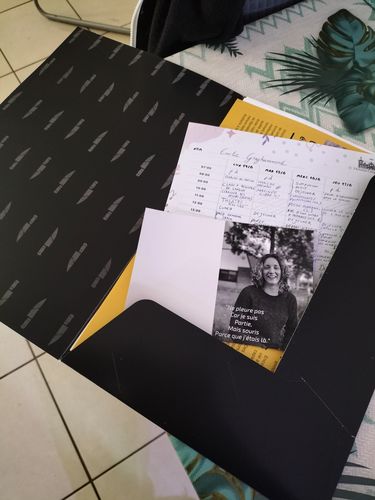 Customer photo review of Megapack:  Cendres, Encre Rouge, Diplômées et Emilie (Dossier 1+2+3+4)