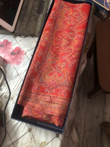 Customer photo review of Pashtush Women'S Jacquard Ambi Shawl, Warm And Soft, Faux Pashmina - Red