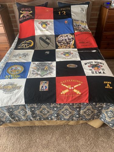 T-shirt quilt featuring bulldogs by Diane from AZ