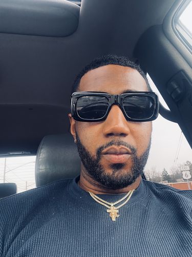 Customer photo review of GUSTAVO (BLACK)